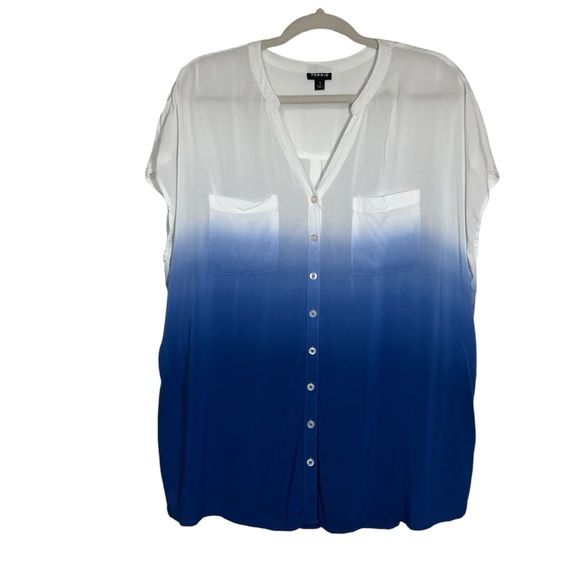 Torrid Challis Button-Front Dolman Sleeve Тор Block Color White N Blue Sz 1 (1X) - Picture 1 of 12